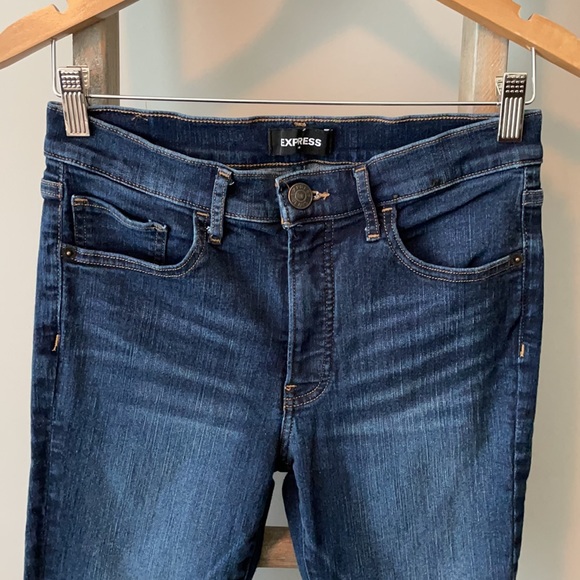 EXPRESS Mid-rise Skinny Jeans 6R